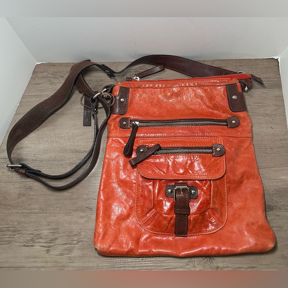Authentic TANO Tangerine & Brown Leather Hobo Shoulder Crossbody Bag‎ Pockets.